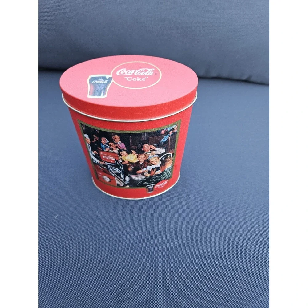 Two Tin Trinket Box Hershey's 1982 And Vintage Coca-cola